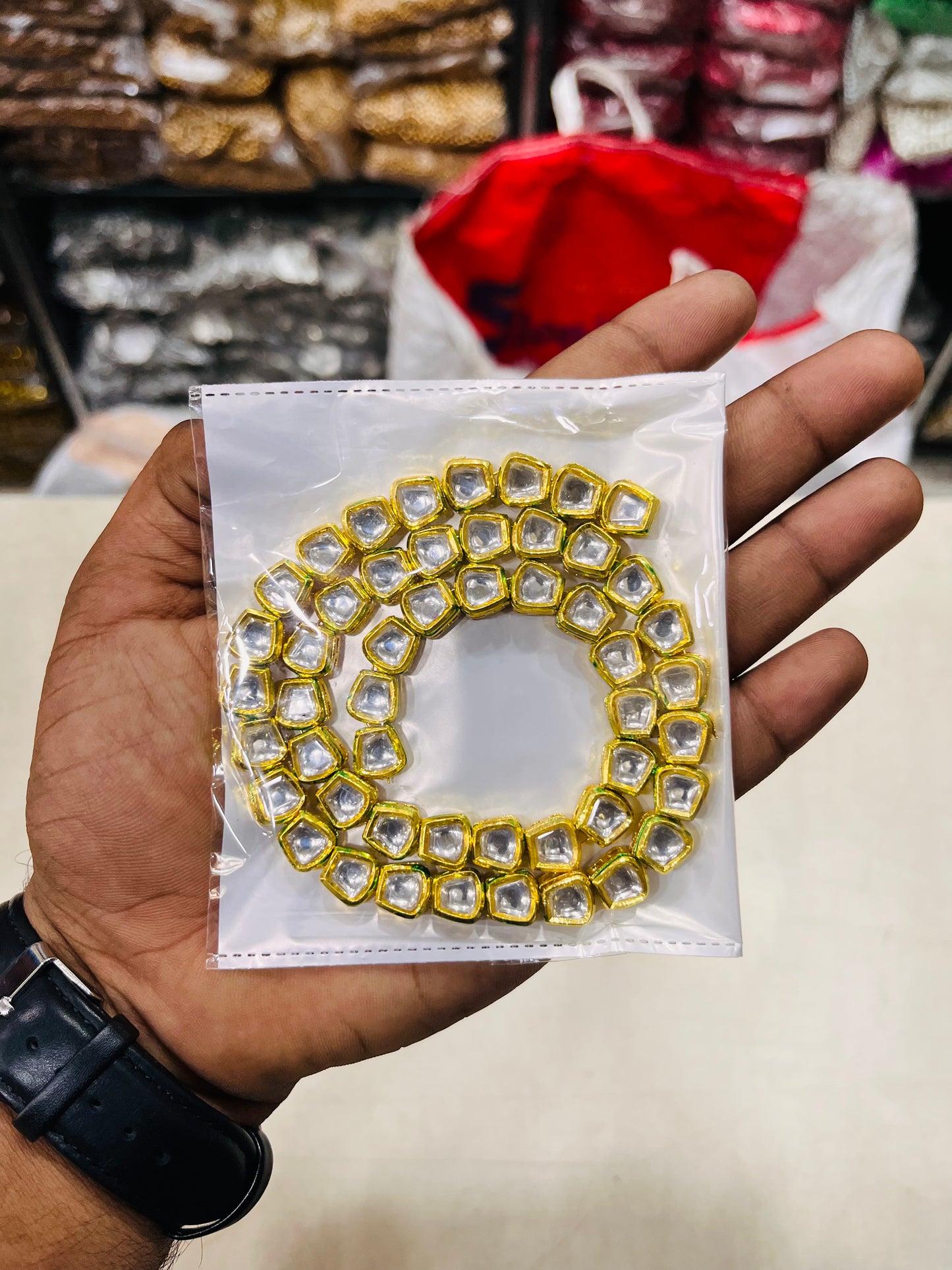 premium quality meenakari kundan line pack of 50pcs